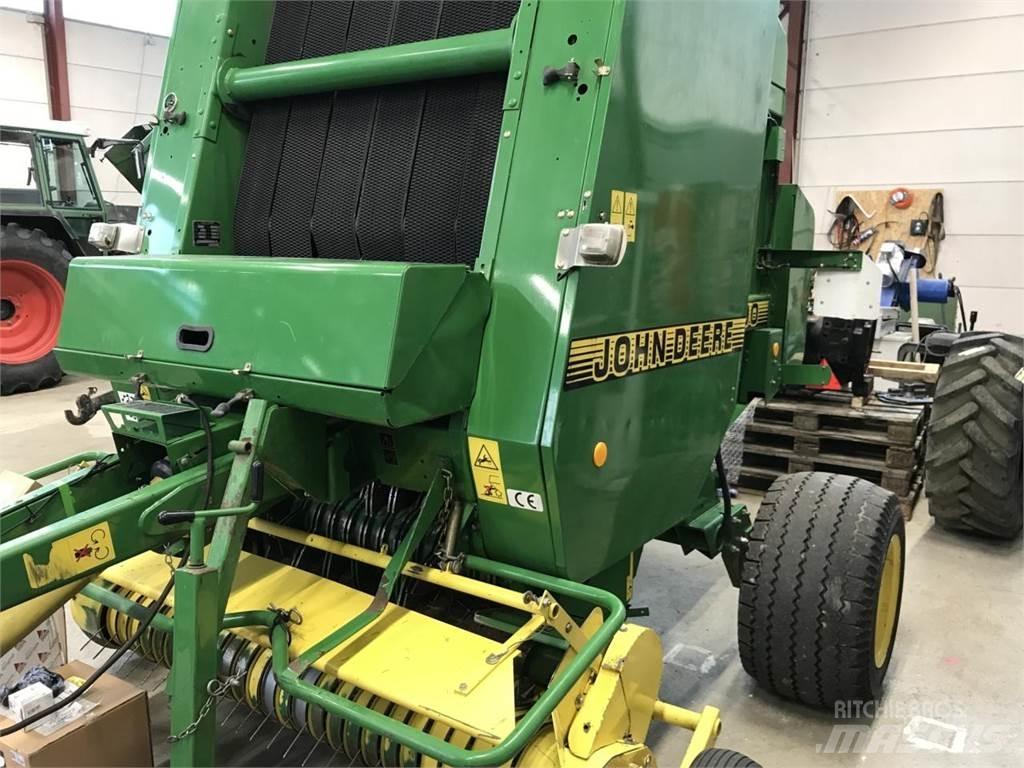 John Deere 590 方捆打捆机