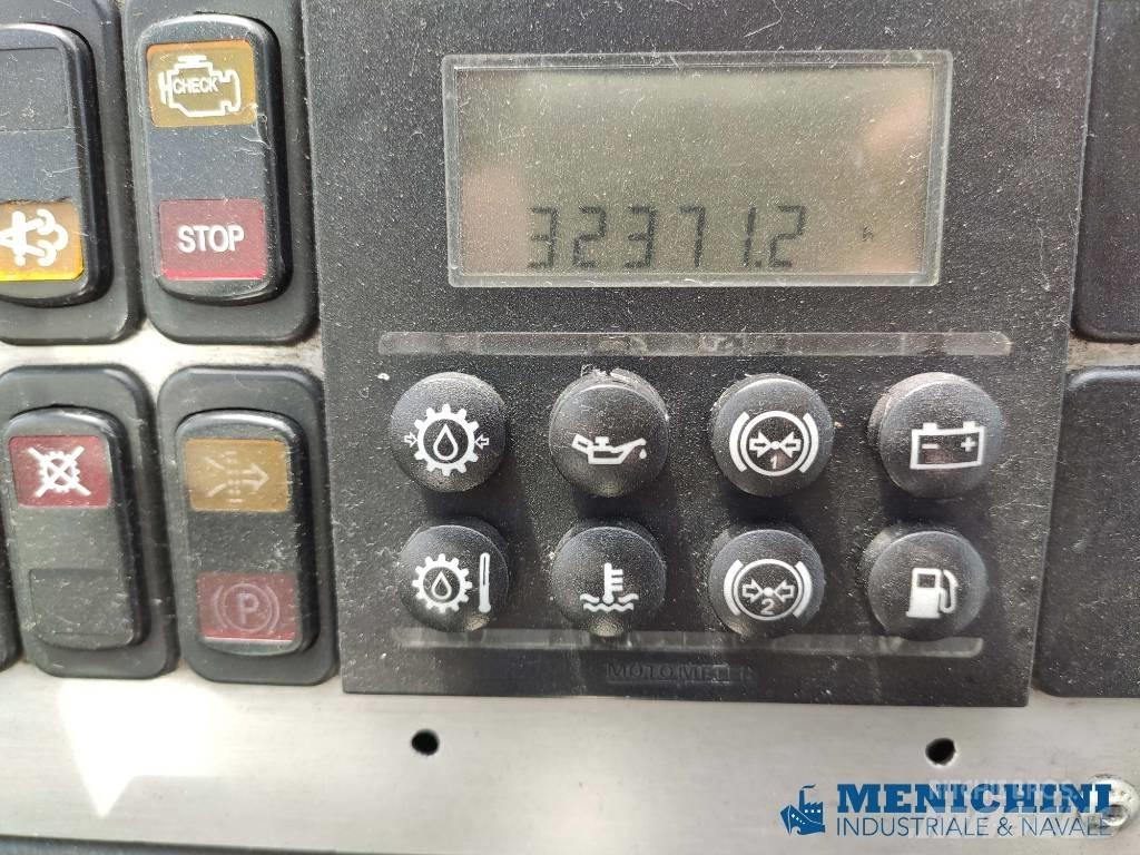 Terberg YT 222 码头牵引车