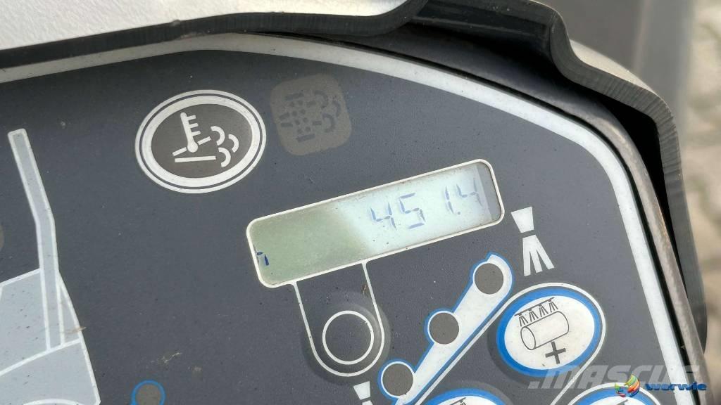 Hamm HD 14i VV 双轮压路机