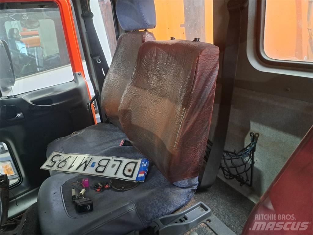 Volvo FL6 220 牵引车