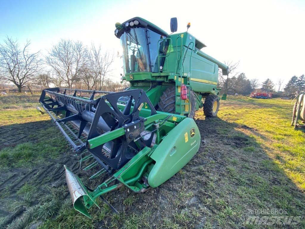 John Deere W 650 联合收割机