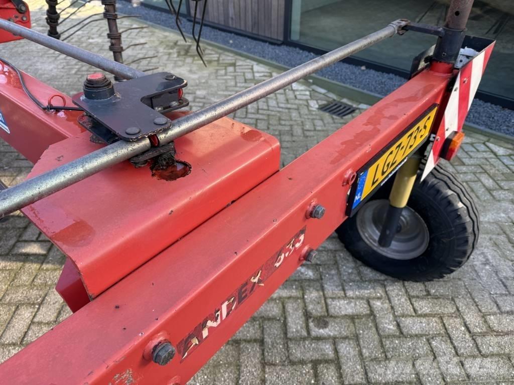 Vicon Andex 633 料堆整形机