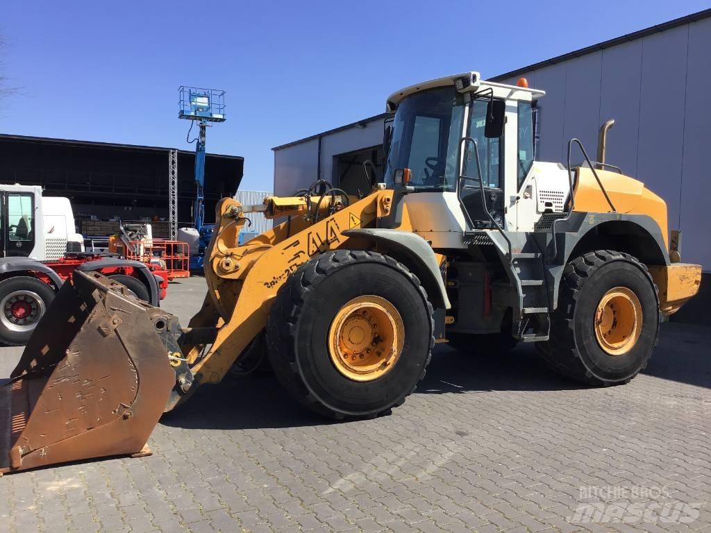 Liebherr L 544 轮式装载机