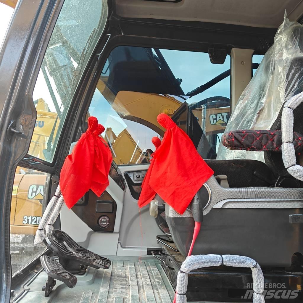 Hyundai 220VS 履带挖掘机