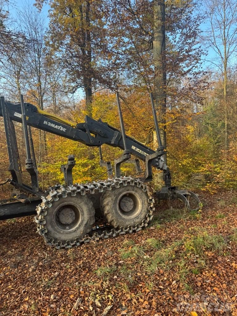Komatsu 875 集运机