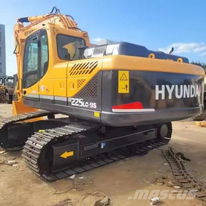 Hyundai 225LC-9S 履带挖掘机
