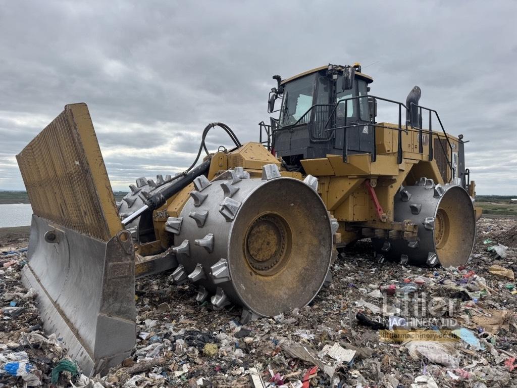 CAT 836 垃圾压实机