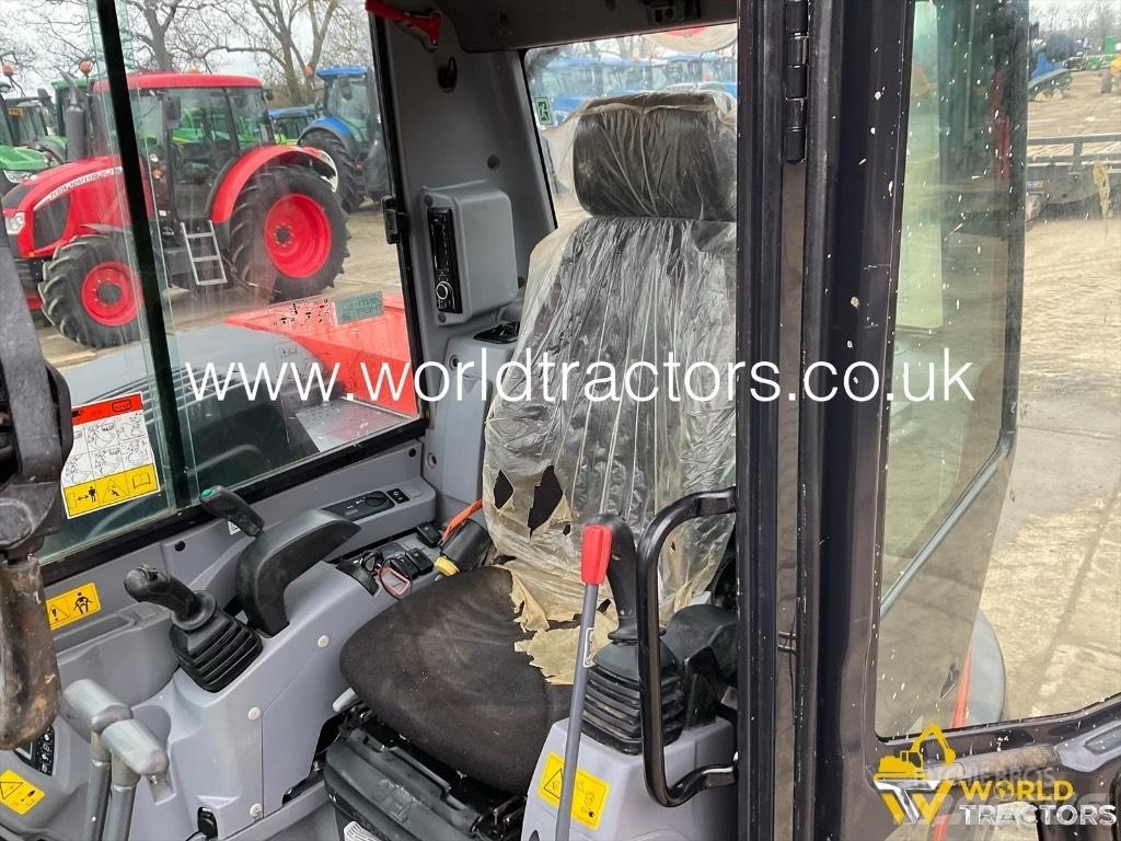 Kubota KX 080-4 中型挖掘机