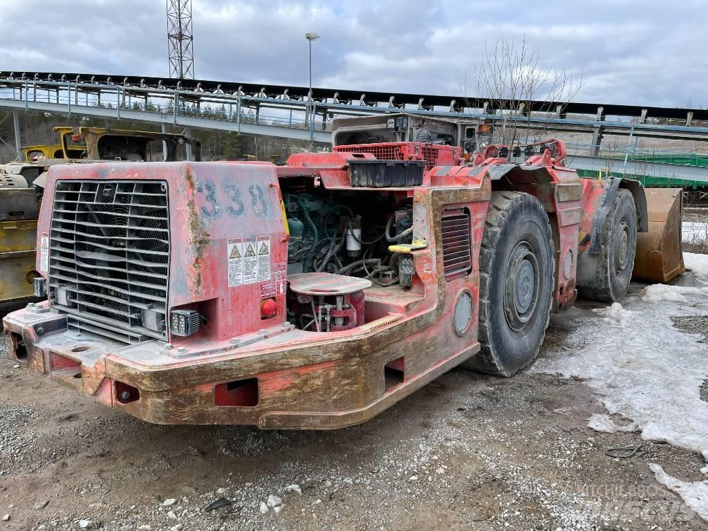 Sandvik LH 410 地下装载机