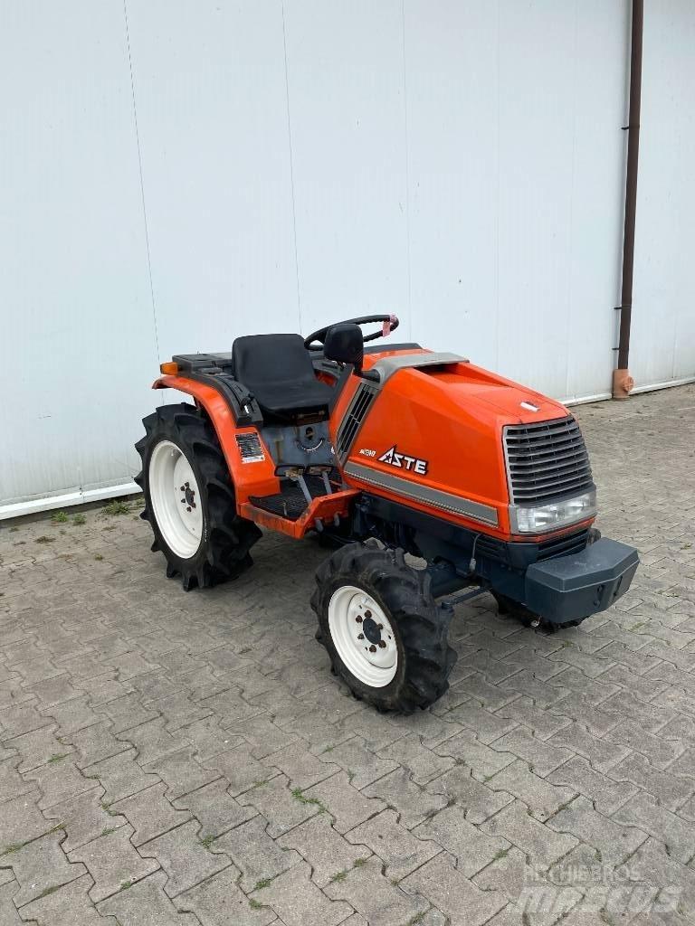 Kubota Aste A17 小型拖拉机