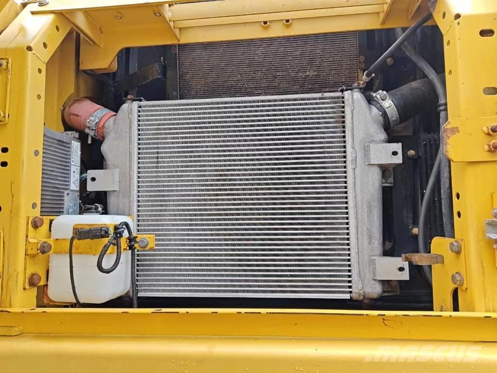 Komatsu PC 400-7 履带挖掘机