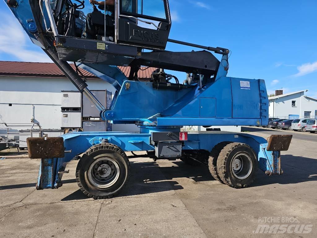 Fuchs MHL 350 FQC 工业挖掘机