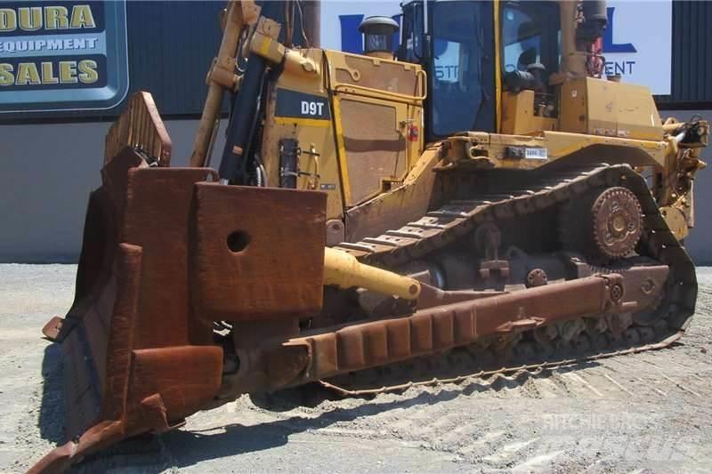 CAT D9T 履带式推土机