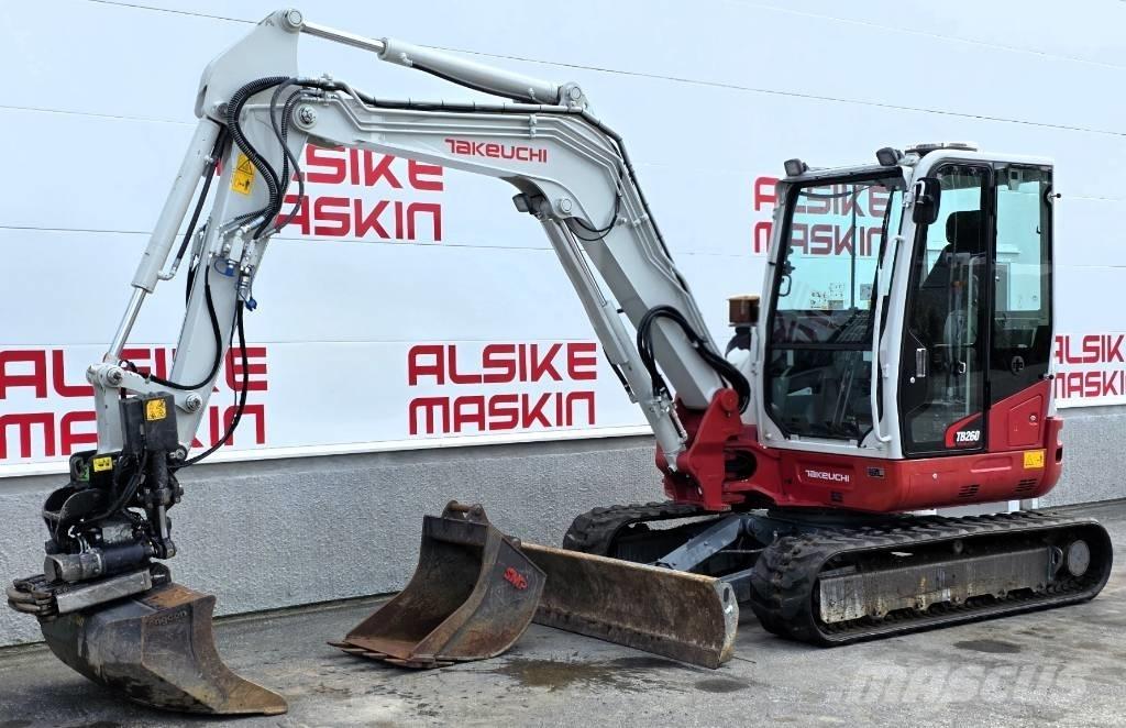 Takeuchi TB 260 小型挖掘机