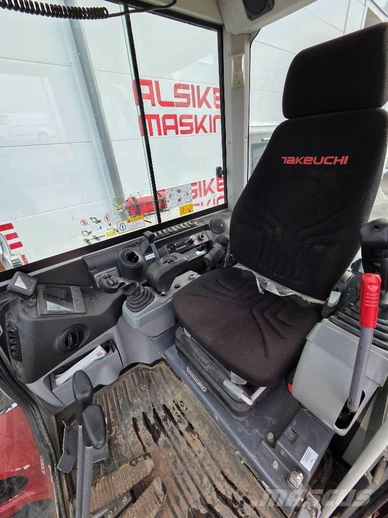 Takeuchi TB 260 小型挖掘机