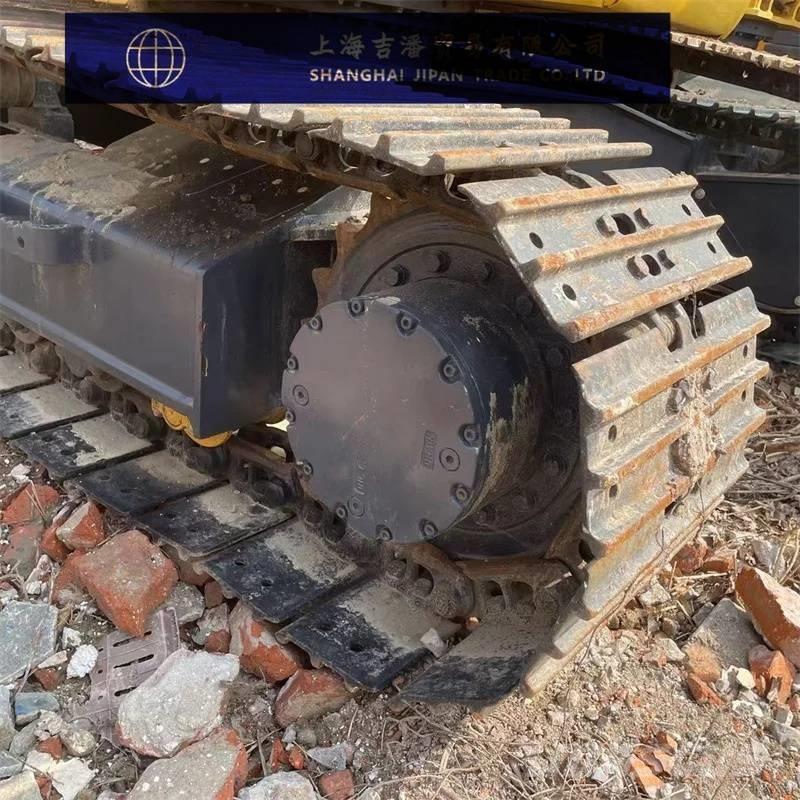 Komatsu PC 138 US 中型挖掘机