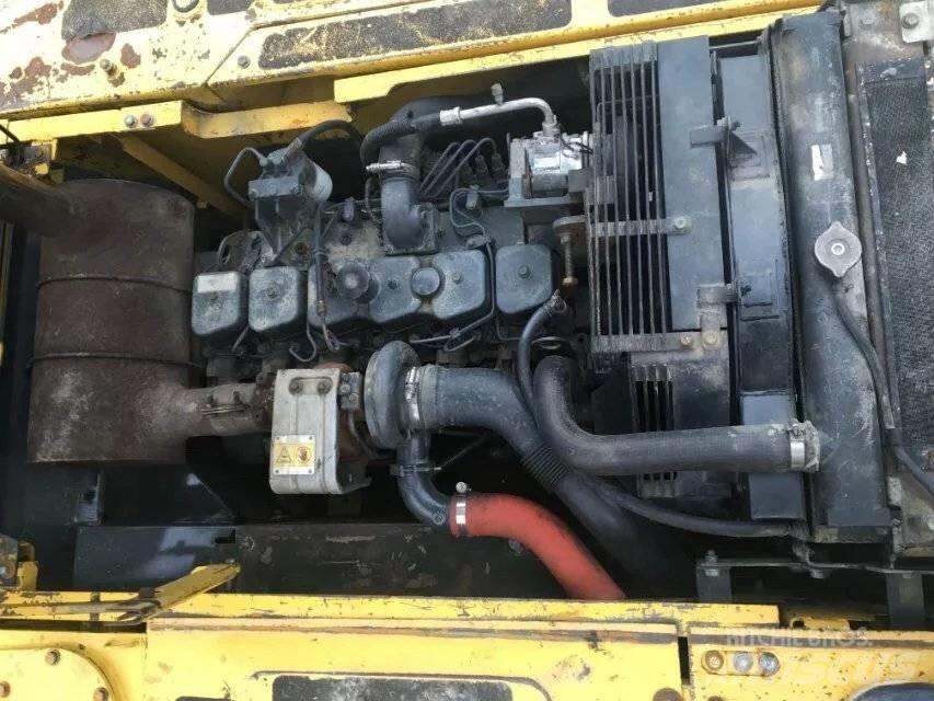 Komatsu pc200-7 履带挖掘机