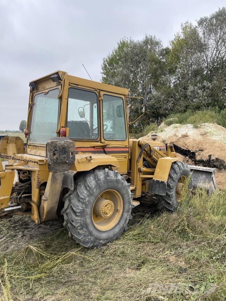 Hydrema 807 反铲装载机