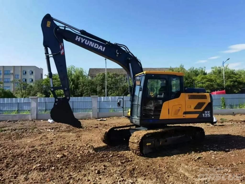 Hyundai HX135 履带挖掘机