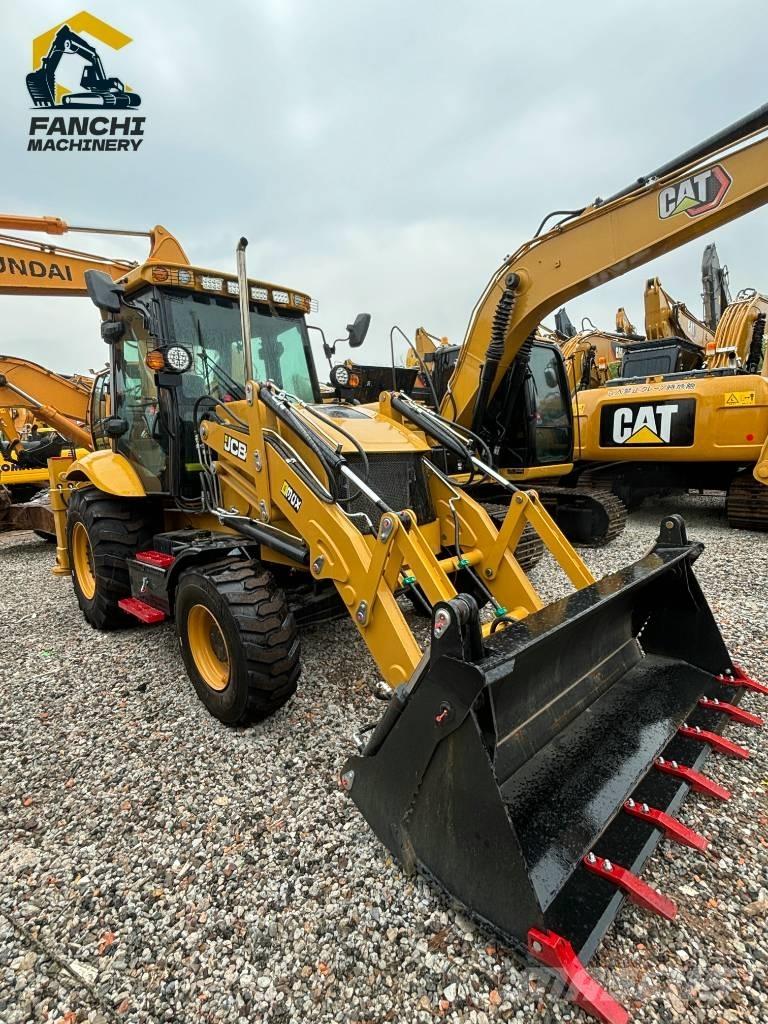 JCB 3cx 反铲装载机