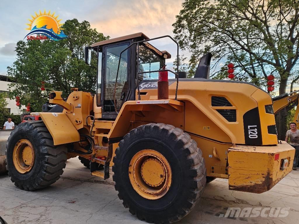 Volvo L 120 轮式装载机