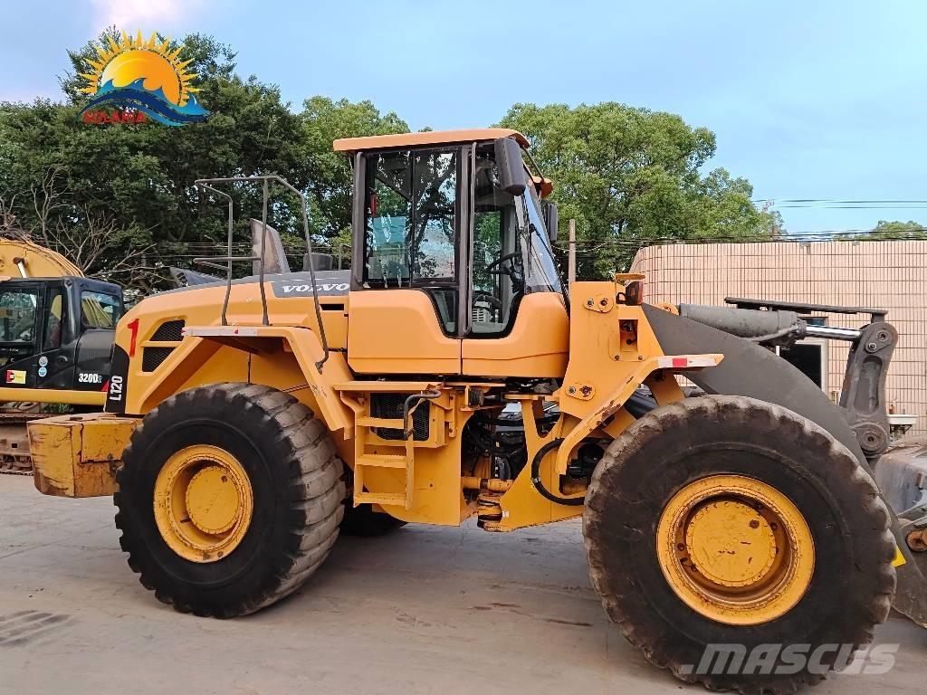 Volvo L 120 轮式装载机