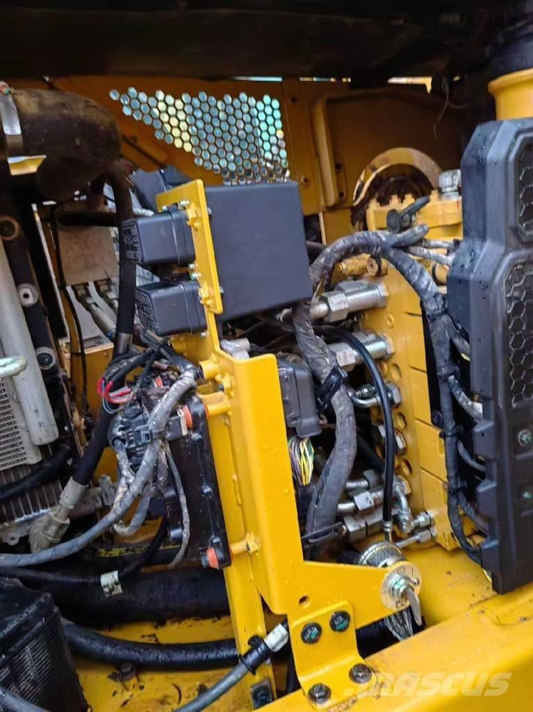 CAT 307.5 小型挖掘机