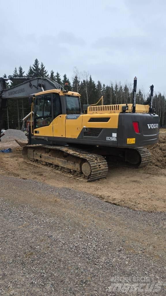 Volvo EC 250 D L 履带挖掘机