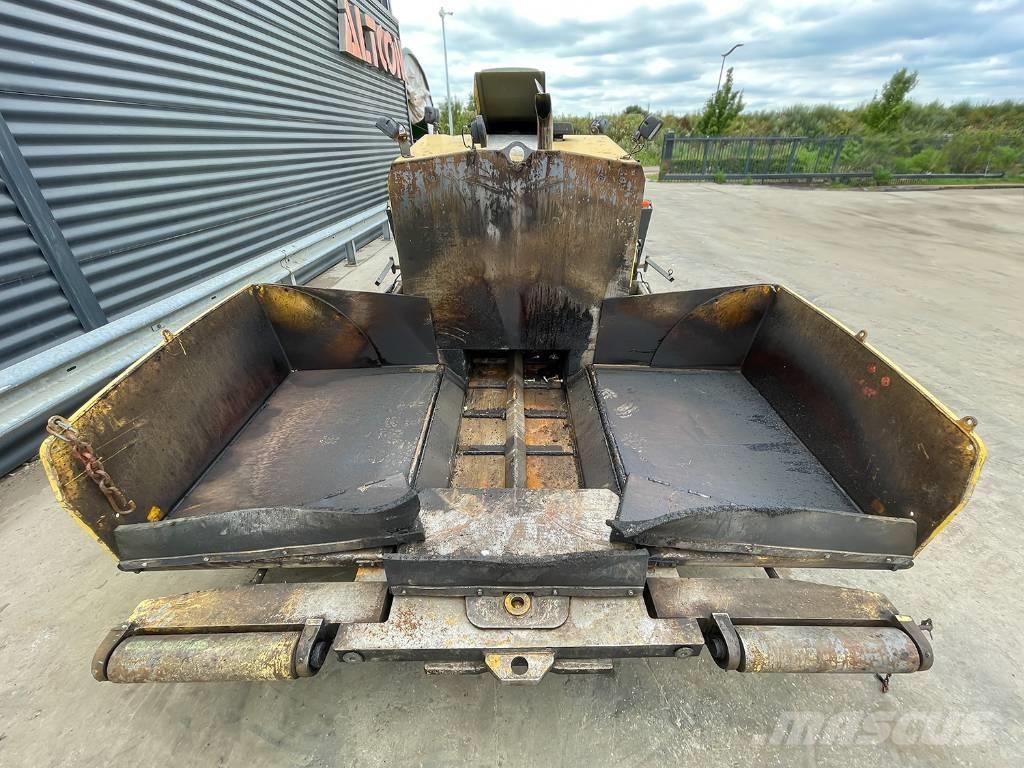 Dynapac F1200CS 沥青摊铺机