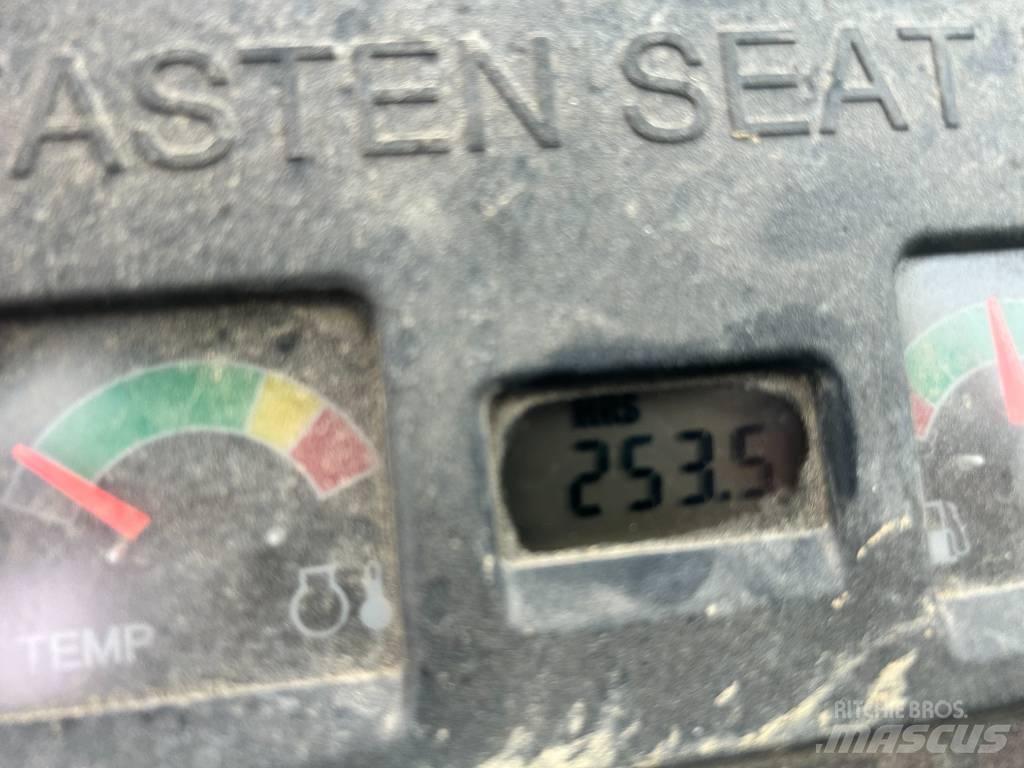 Bobcat E 45 小型挖掘机