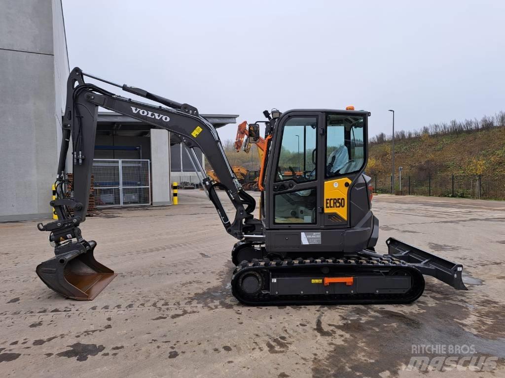 Volvo ECR50F 小型挖掘机