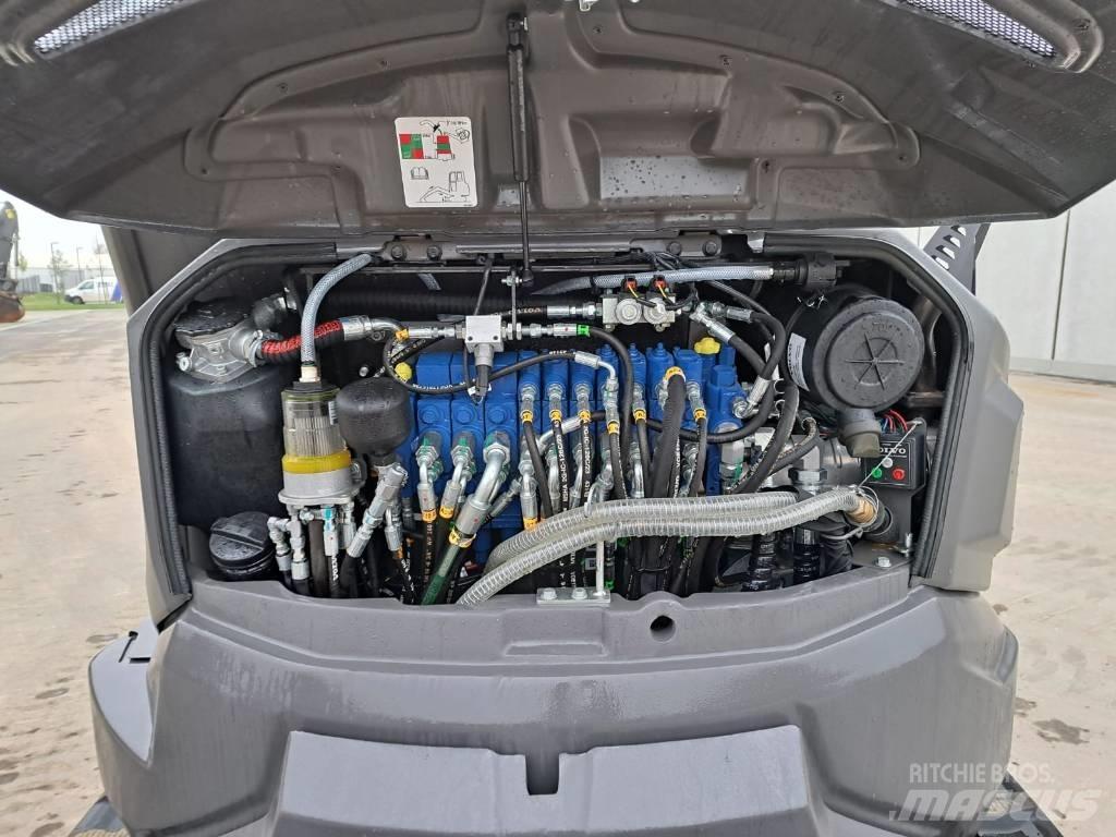 Volvo ECR50F 小型挖掘机