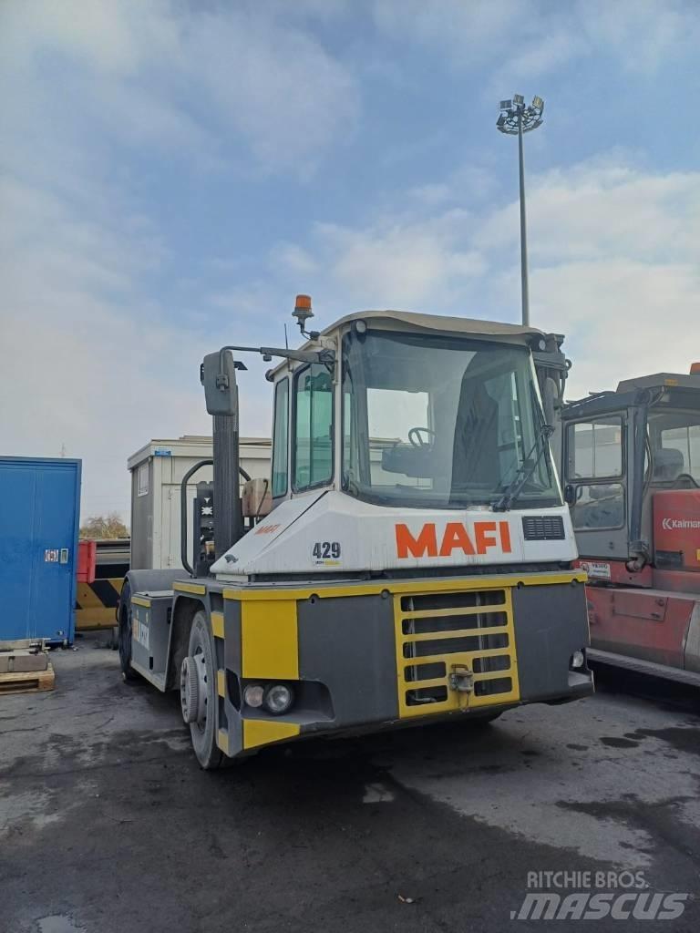 Mafi R332 码头牵引车