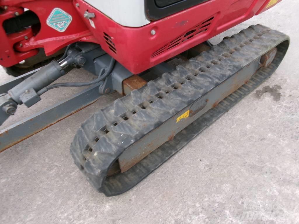 Takeuchi TB 216 小型挖掘机