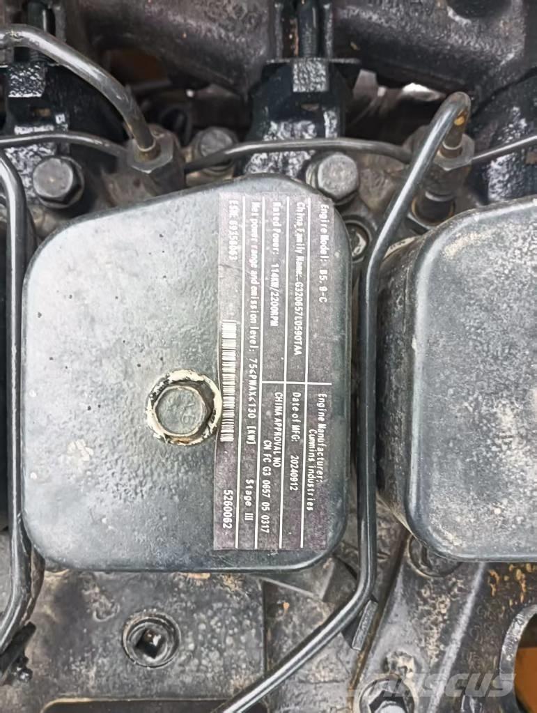 Hyundai 220LC-9S 履带挖掘机