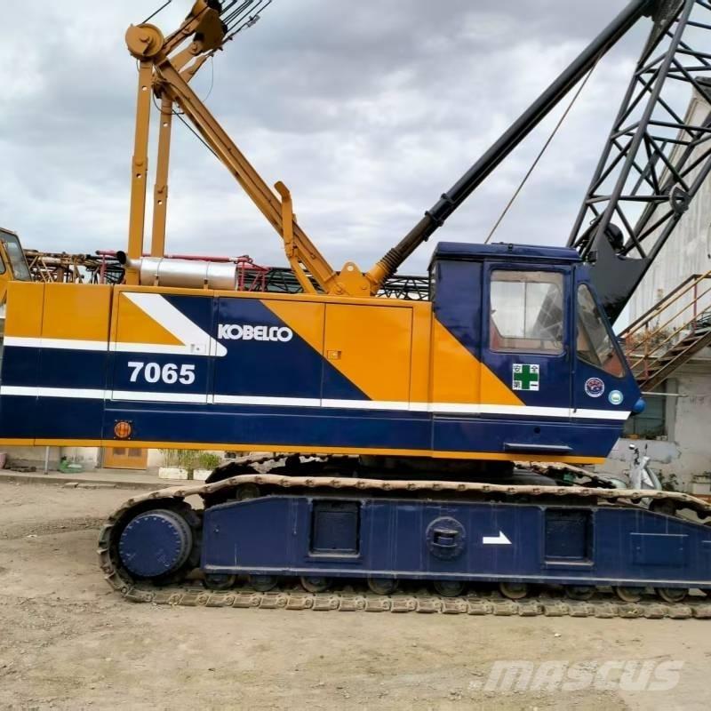 Kobelco 7065 履带起重机