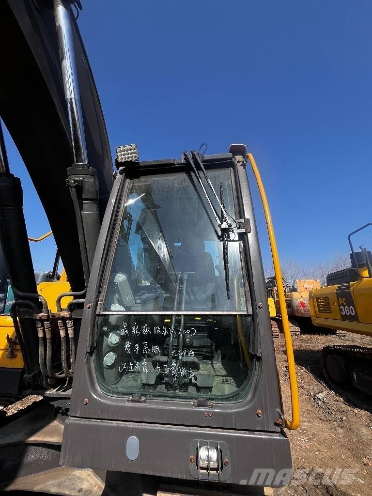 Volvo EC 220 履带挖掘机