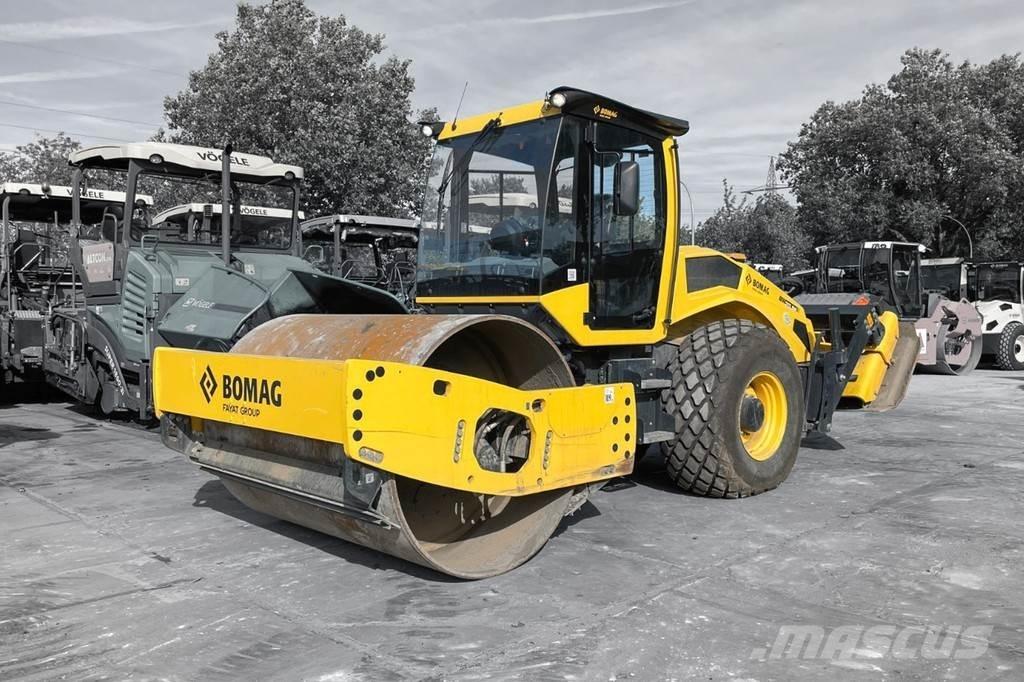 Bomag BW 213 D-5 单轮压路机