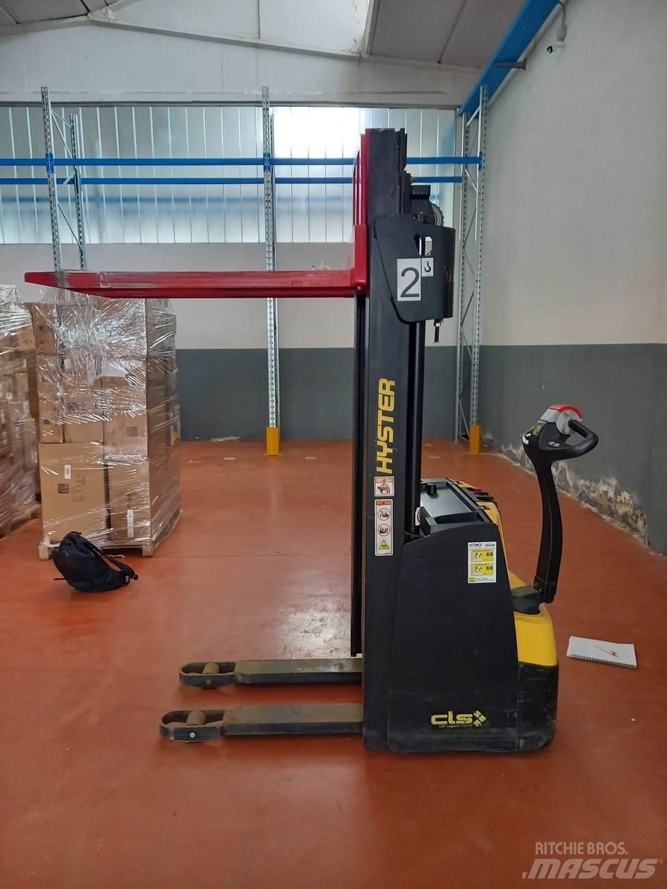 Hyster S1.2 手推堆垛车
