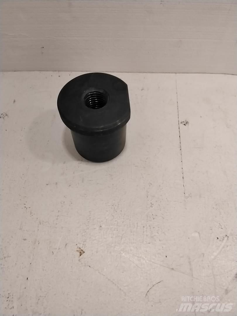 Ponsse P24661 底盘和悬架