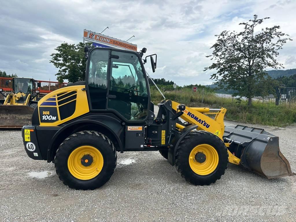 Komatsu WA 100 轮式装载机