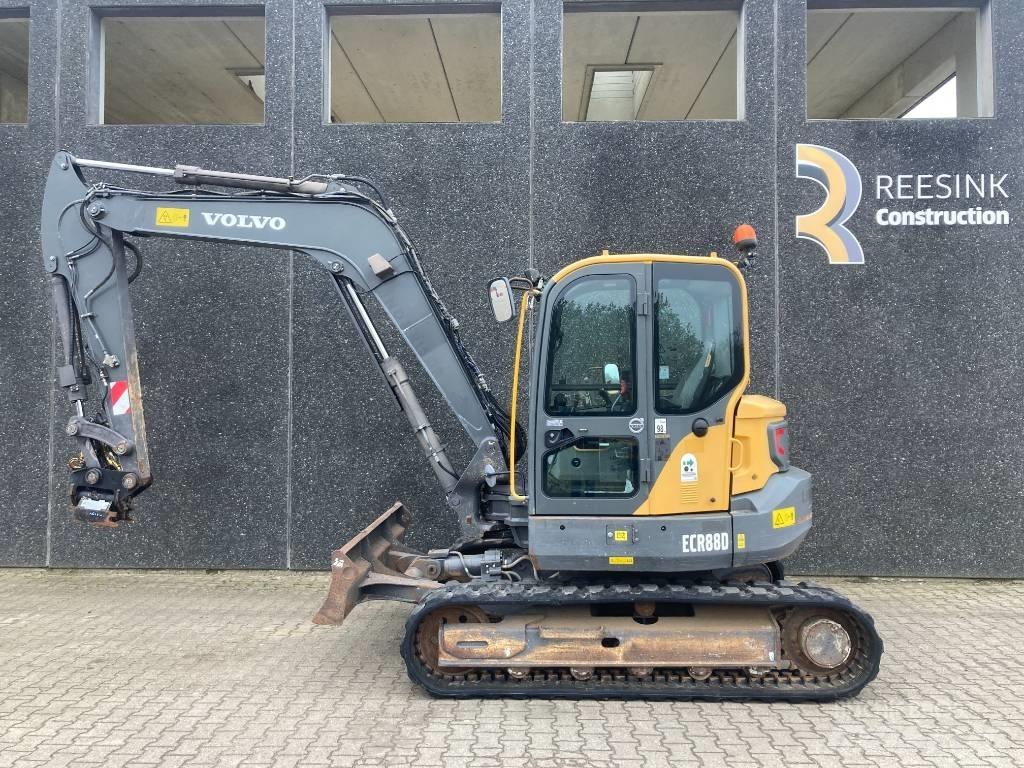 Volvo ECR 88 D 中型挖掘机