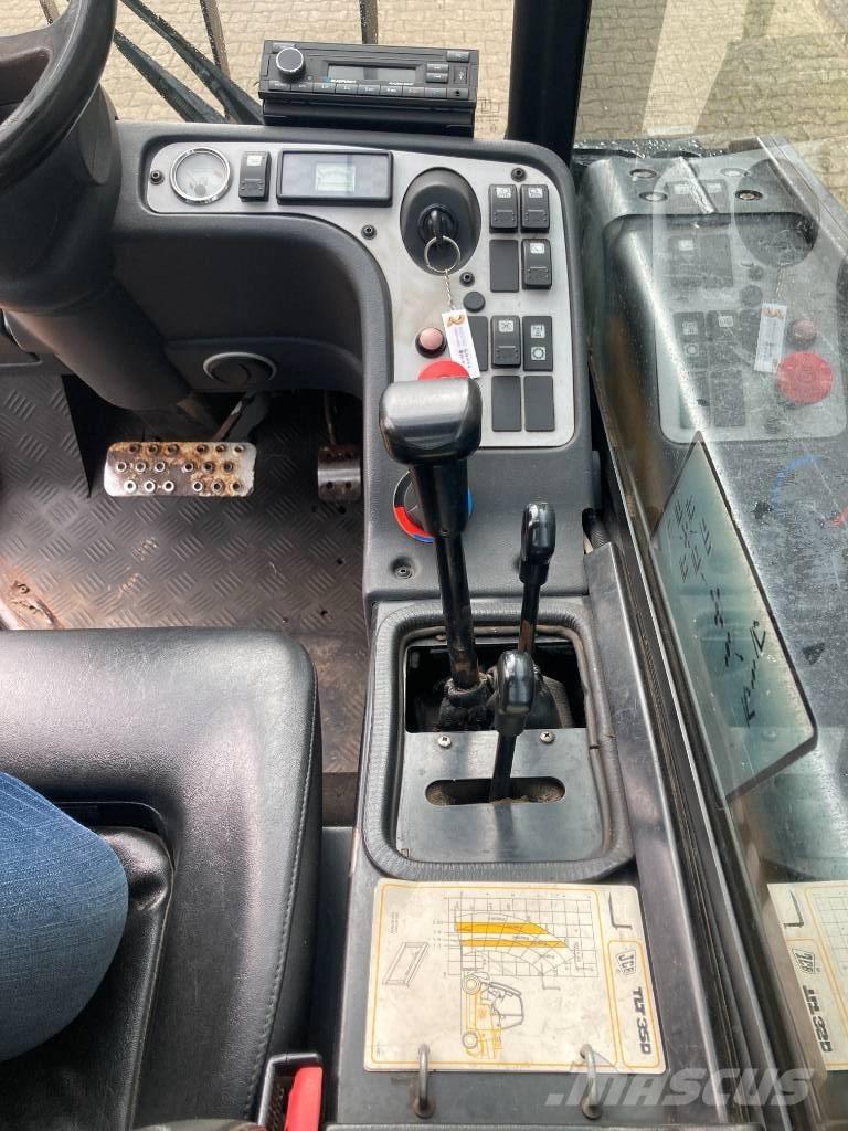 JCB TLT 35D 4x4 伸缩臂叉装车|叉装车