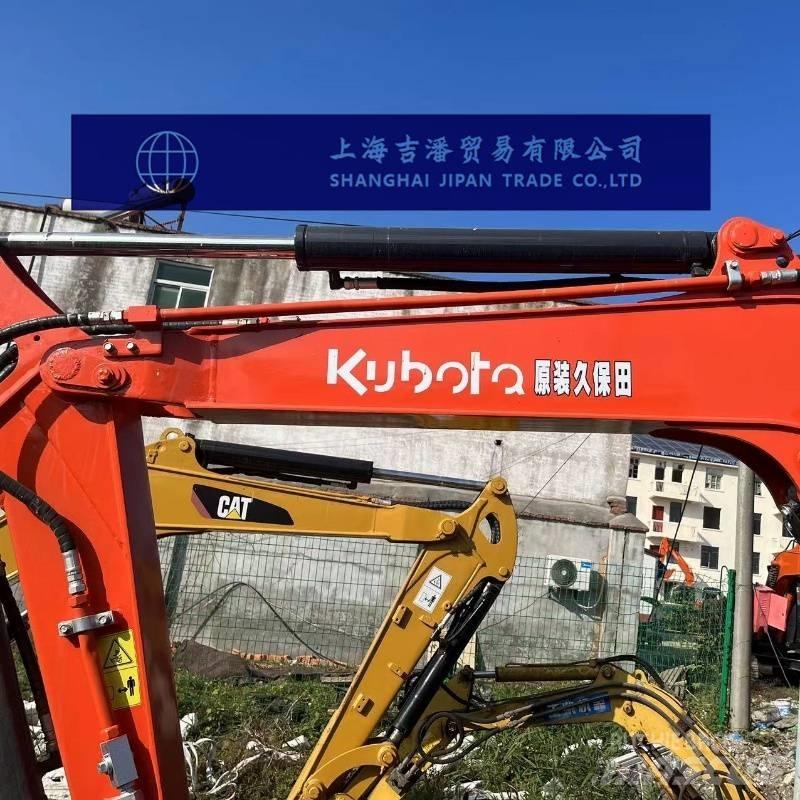 Kubota U 40 小型挖掘机