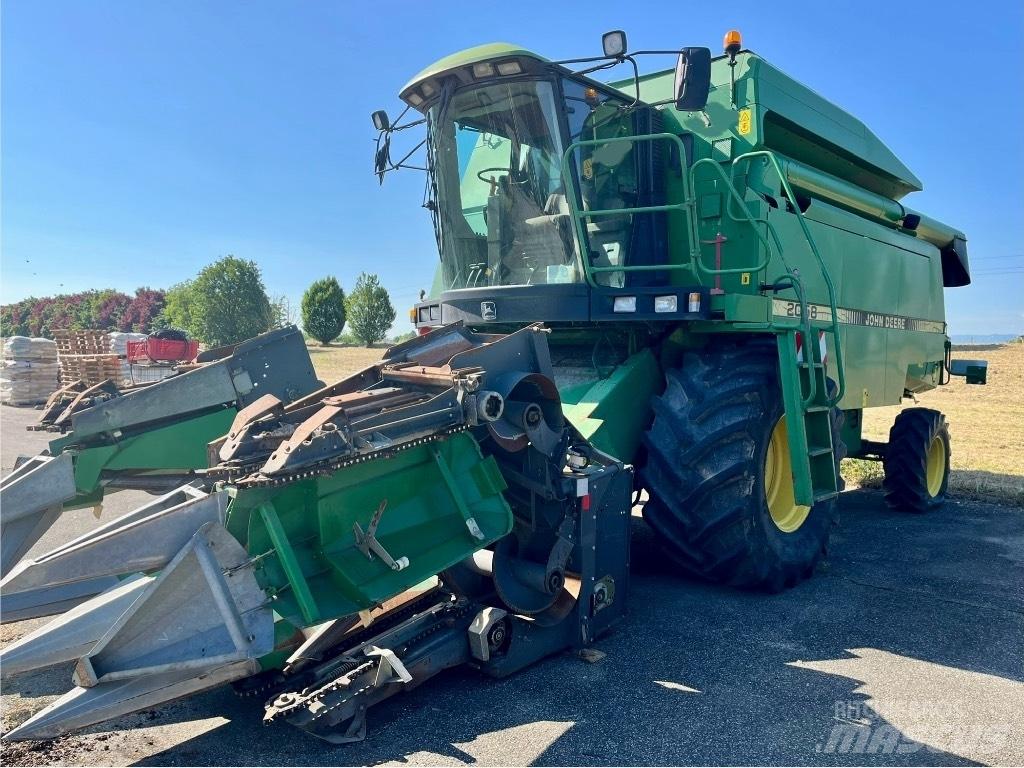 John Deere 2058 联合收割机