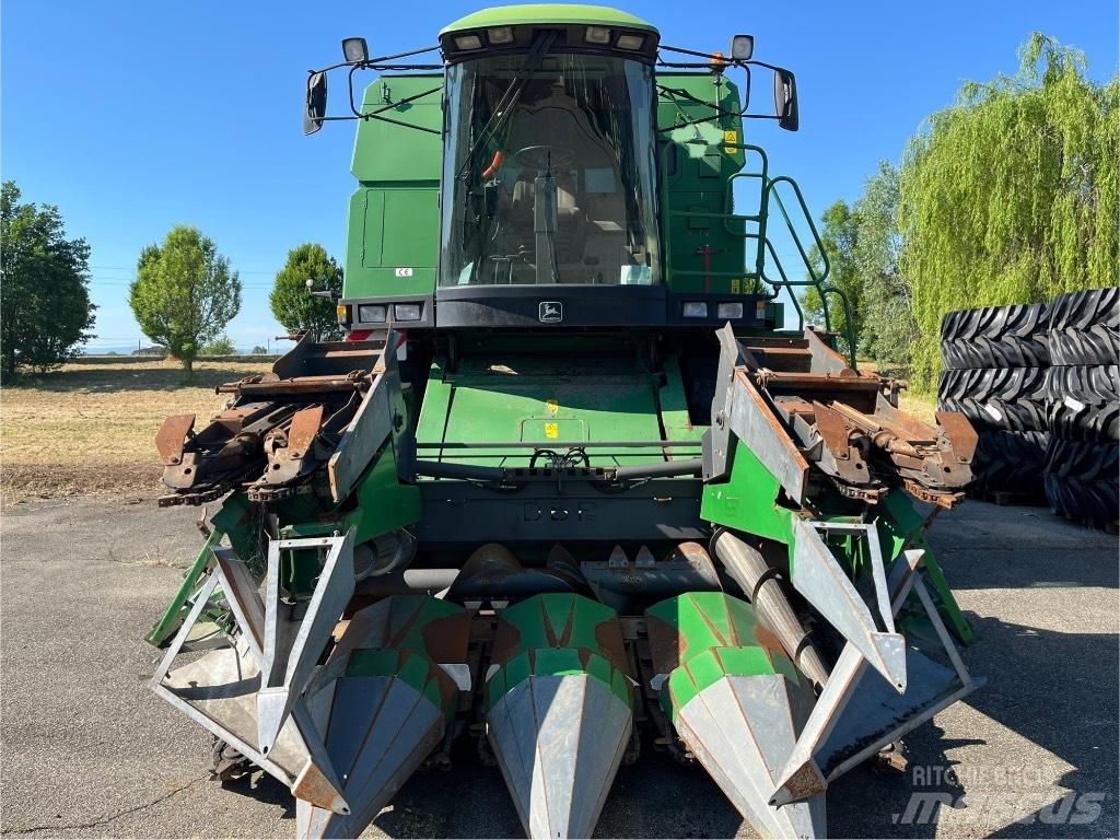 John Deere 2058 联合收割机