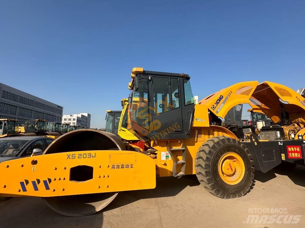 XCMG XS 203 J 单轮压路机