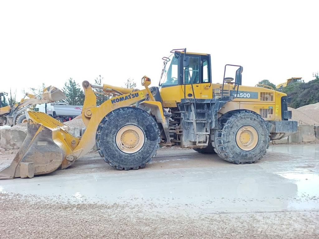 Komatsu WA500-6 轮式装载机