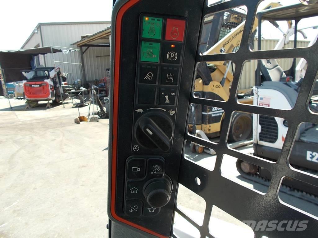 Bobcat S76 滑移装载机