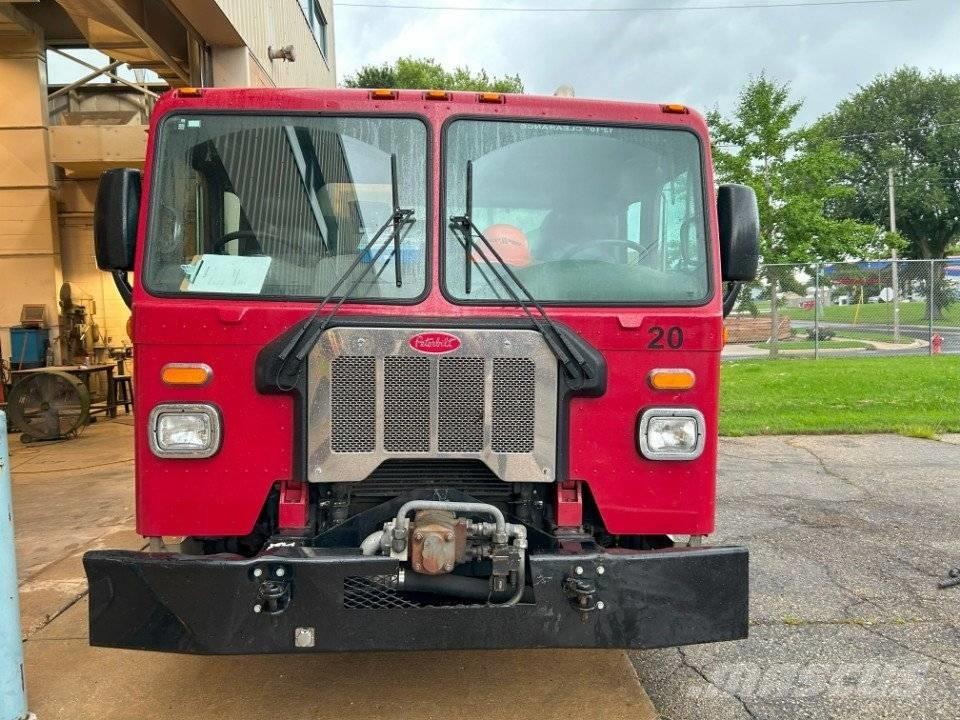 Peterbilt Loadmaster 其他货车